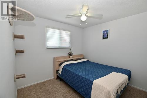 1236 Thistledown Avenue, Sarnia, ON - Indoor Photo Showing Bedroom