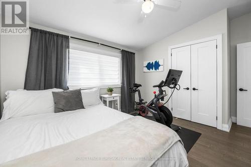 412 Norrie Crescent, Burlington, ON - Indoor Photo Showing Bedroom