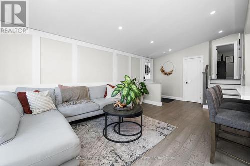 412 Norrie Crescent, Burlington, ON - Indoor Photo Showing Living Room