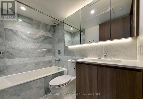 816 - 19 Bathurst Street, Toronto, ON - Indoor Photo Showing Bathroom