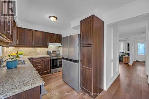 2451 Malcolm Crescent, Burlington (Brant Hills), ON - Indoor Photo Showing Kitchen