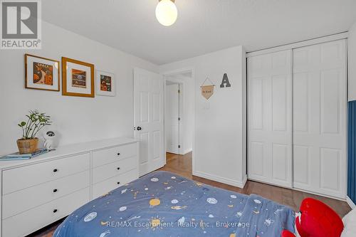 2451 Malcolm Crescent, Burlington (Brant Hills), ON - Indoor Photo Showing Bedroom