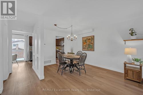 2451 Malcolm Crescent, Burlington (Brant Hills), ON - Indoor Photo Showing Dining Room