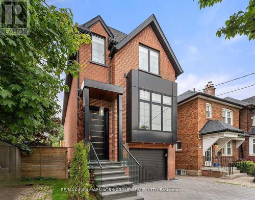 100 Roe Avenue, Toronto, ON - Outdoor