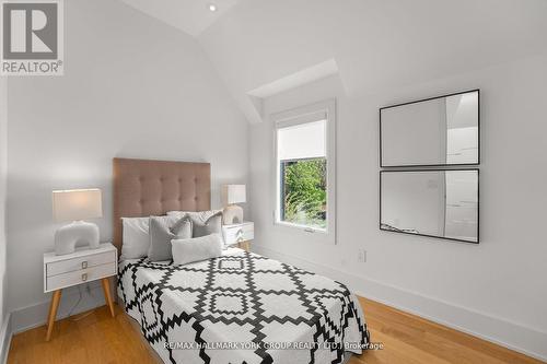 100 Roe Avenue, Toronto, ON - Indoor Photo Showing Bedroom