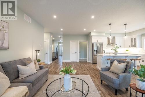 430 Keeso Lane, North Perth (32 - Listowel), ON - Indoor Photo Showing Living Room