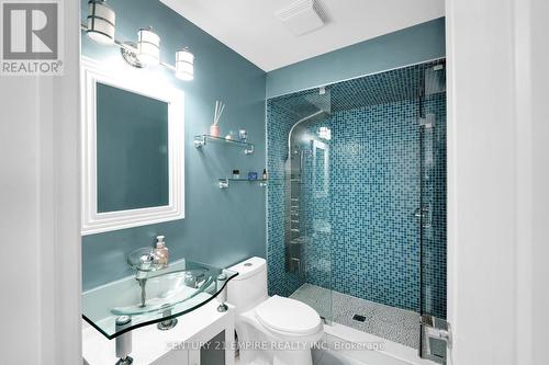 157 Venice Gate Drive, Vaughan, ON - Indoor Photo Showing Bathroom