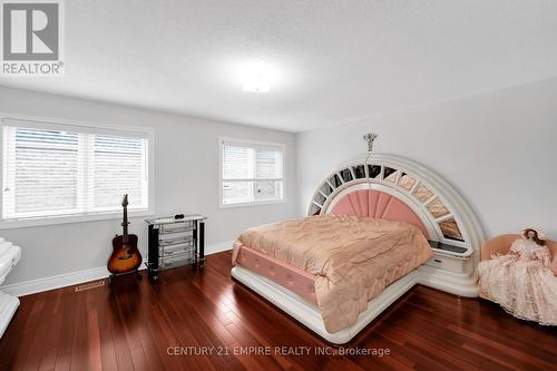 157 Venice Gate Drive, Vaughan, ON - Indoor Photo Showing Bedroom