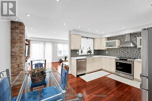 157 Venice Gate Drive, Vaughan, ON - Indoor Photo Showing Kitchen With Stainless Steel Kitchen With Upgraded Kitchen