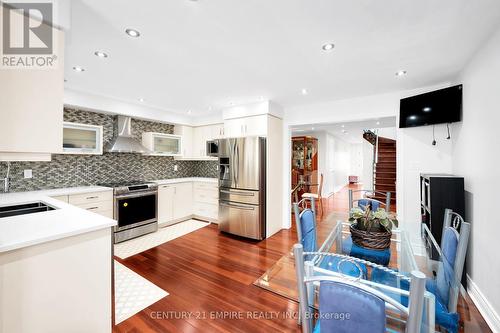 157 Venice Gate Drive, Vaughan, ON - Indoor Photo Showing Kitchen With Stainless Steel Kitchen With Upgraded Kitchen