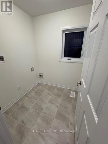 106 Masters Street, Welland, ON - Indoor Photo Showing Other Room