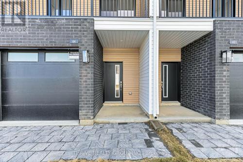 82 - 1595 Capri Crescent, London, ON - Outdoor