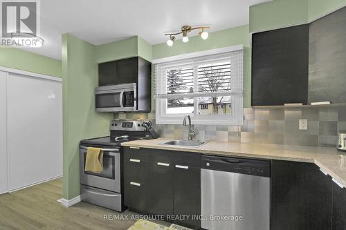 1356 Bakker Court, Ottawa, ON - Indoor Photo Showing Kitchen