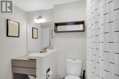 1356 Bakker Court, Ottawa, ON - Indoor Photo Showing Bathroom