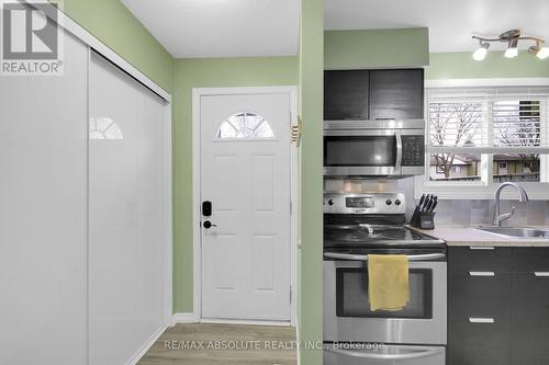 1356 Bakker Court, Ottawa, ON - Indoor Photo Showing Kitchen