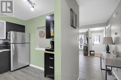 1356 Bakker Court, Ottawa, ON - Indoor Photo Showing Kitchen