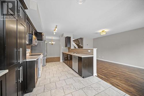 737 Percifor Way, Ottawa, ON - Indoor Photo Showing Kitchen