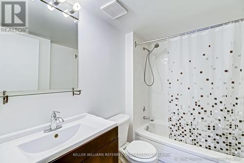 211 - 4185 Shipp Drive, Mississauga, ON - Indoor Photo Showing Bathroom