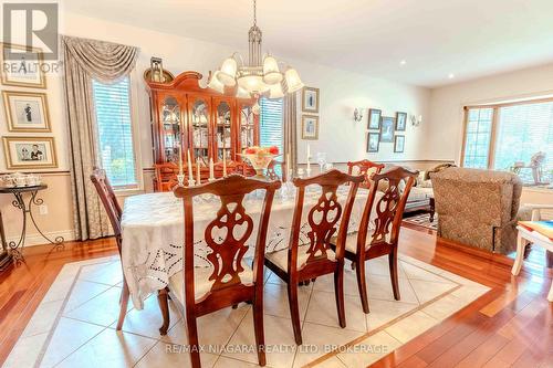 6287 Emma Street, Niagara Falls, ON - Indoor Photo Showing Dining Room