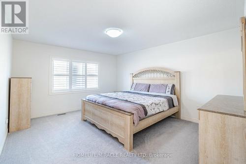 88 Humphery Street, Hamilton, ON - Indoor Photo Showing Bedroom