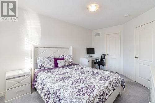 88 Humphery Street, Hamilton, ON - Indoor Photo Showing Bedroom