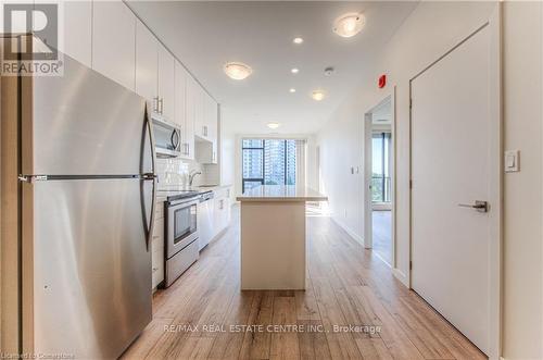 609 - 690 King Street W, Kitchener, ON - Indoor Photo Showing Kitchen With Upgraded Kitchen