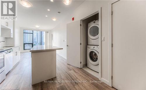 609 - 690 King Street W, Kitchener, ON - Indoor Photo Showing Laundry Room