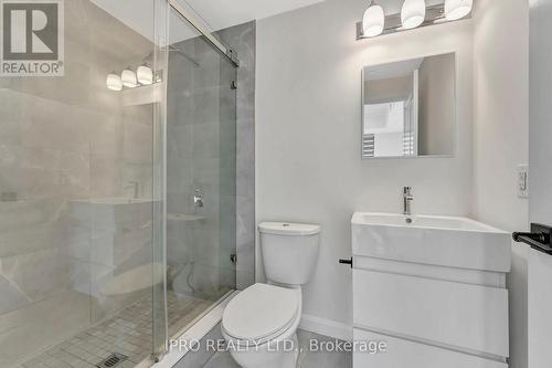 514 - 7 Erie Avenue, Brantford, ON - Indoor Photo Showing Bathroom