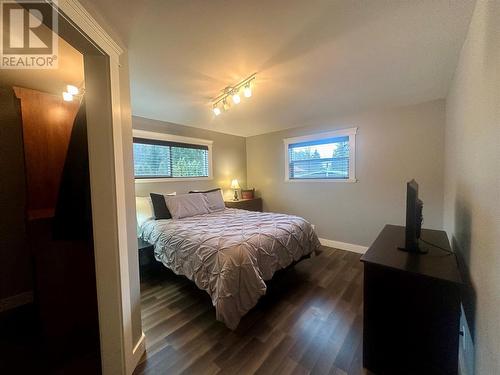 1036 Frances Street, Castlegar, BC - Indoor Photo Showing Bedroom