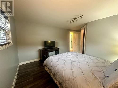 1036 Frances Street, Castlegar, BC - Indoor Photo Showing Bedroom