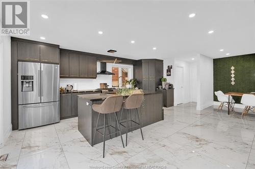 108 Marina Grove, Lakeshore, ON - Indoor Photo Showing Kitchen With Upgraded Kitchen