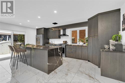 108 Marina Grove, Lakeshore, ON - Indoor Photo Showing Kitchen