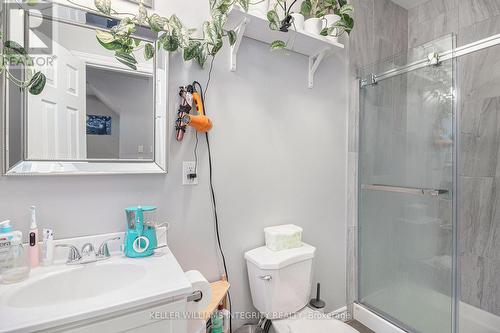 143 Eccles Street, Ottawa, ON - Indoor Photo Showing Bathroom