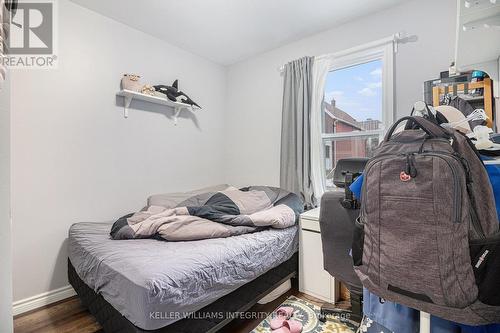 143 Eccles Street, Ottawa, ON - Indoor Photo Showing Bedroom