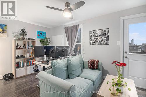 143 Eccles Street, Ottawa, ON - Indoor Photo Showing Living Room