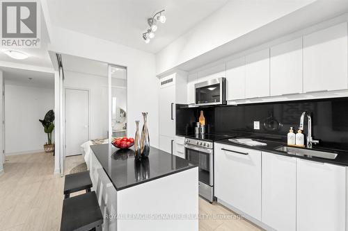 701 - 90 Glen Everest Road, Toronto, ON - Indoor Photo Showing Kitchen