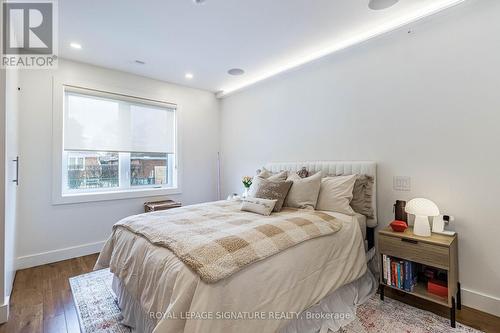 30 Heatherglen Road, Toronto, ON - Indoor Photo Showing Bedroom