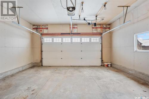 1118 Paton Lane, Saskatoon, SK - Indoor Photo Showing Garage