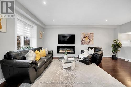 5 - 6 Chestnut Drive, Grimsby, ON - Indoor Photo Showing Living Room With Fireplace