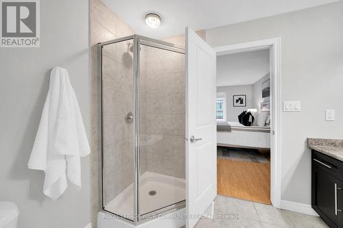 5 - 6 Chestnut Drive, Grimsby, ON - Indoor Photo Showing Bathroom