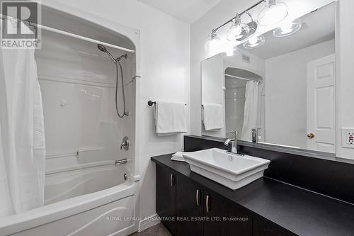 16 Railway Street, Perth, ON - Indoor Photo Showing Bathroom