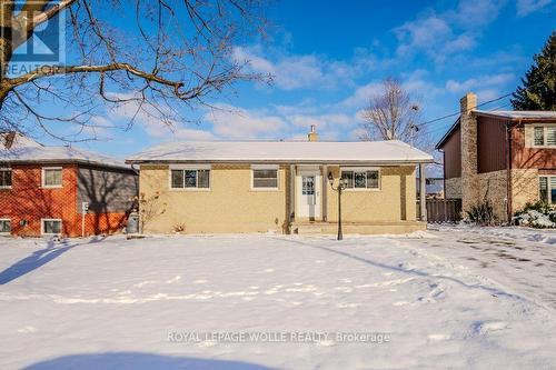 77 Hillview Drive, Wilmot, ON - Outdoor