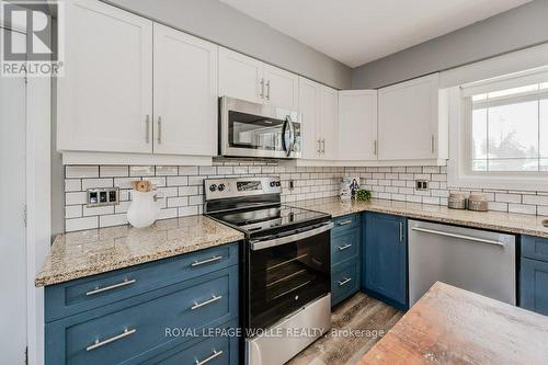 77 Hillview Drive, Wilmot, ON - Indoor Photo Showing Kitchen