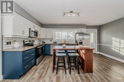 77 Hillview Drive, Wilmot, ON - Indoor Photo Showing Kitchen