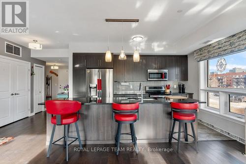 201 - 120 Prestige Circle, Ottawa, ON - Indoor Photo Showing Kitchen