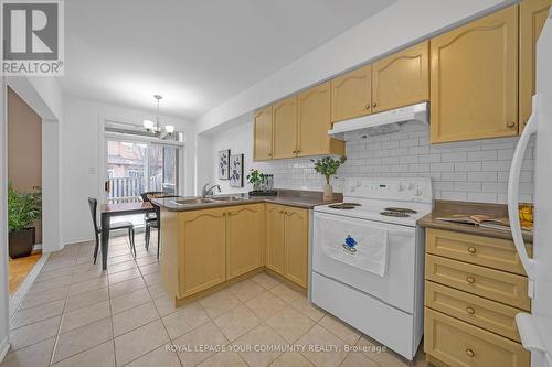 28 Haymer Drive, Vaughan, ON - Indoor Photo Showing Kitchen With Double Sink