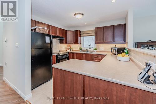 5A - 350 Doon Valley Drive, Kitchener, ON - Indoor Photo Showing Kitchen With Double Sink