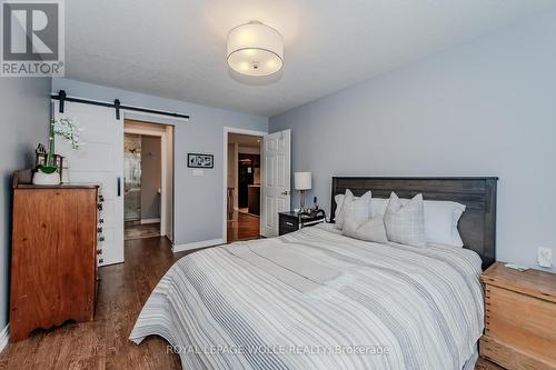 5A - 350 Doon Valley Drive, Kitchener, ON - Indoor Photo Showing Bedroom