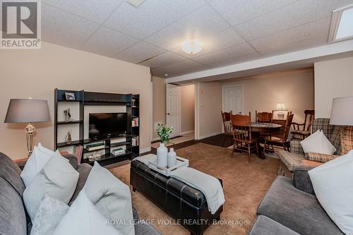 5A - 350 Doon Valley Drive, Kitchener, ON - Indoor Photo Showing Living Room