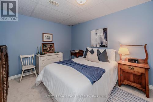 5A - 350 Doon Valley Drive, Kitchener, ON - Indoor Photo Showing Bedroom